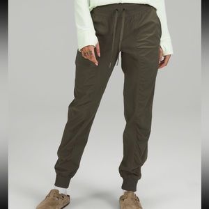 Lululemon Athletica Army Green Dance Studio Jogger 27” Size Women’s 6.